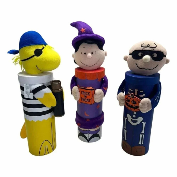 Peanuts Halloween Charlie Woodstock Lucy Wine Bottle Gift Tube Set Witch Pirate